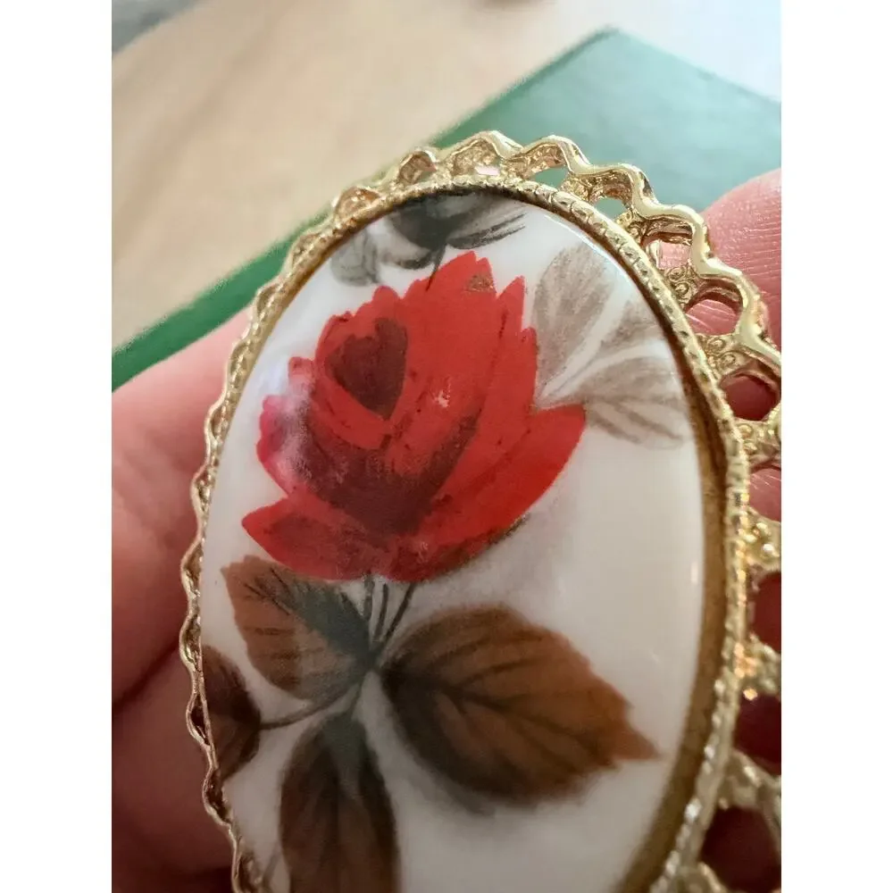 Vintage Floral Brooch/Pin Milk Glass Painted Red Rose Leaves Filagree Goldtone